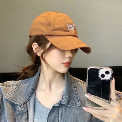 皇后驾到：反派人设崩不住了